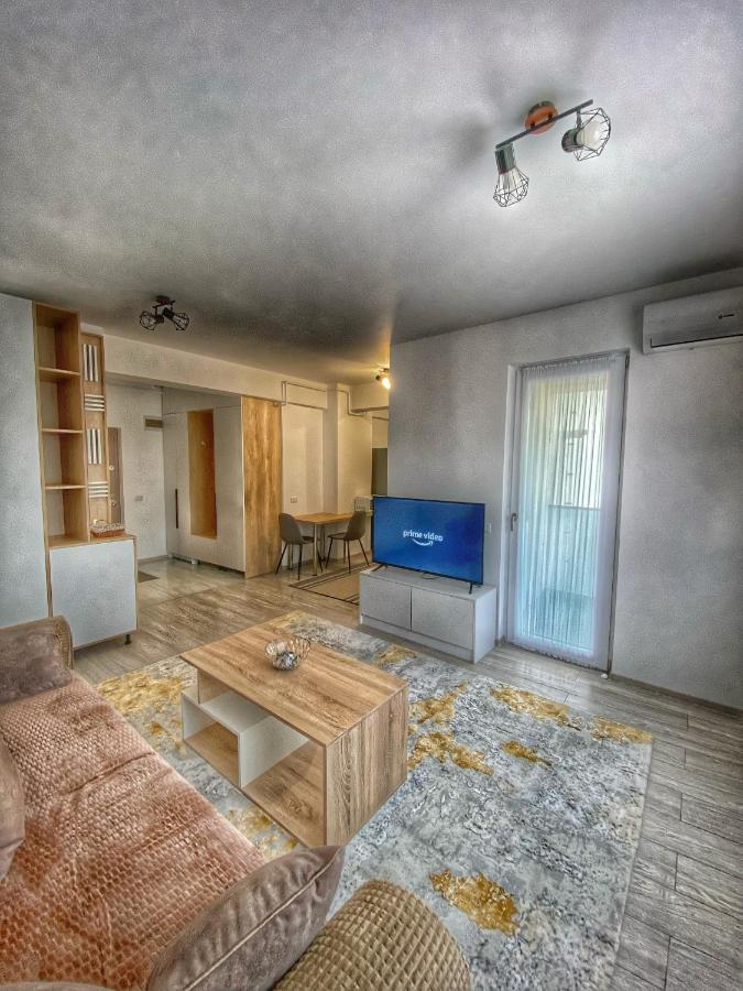 Homey Apartament 2 Rooms Palas Mall Iasi Ngoại thất bức ảnh